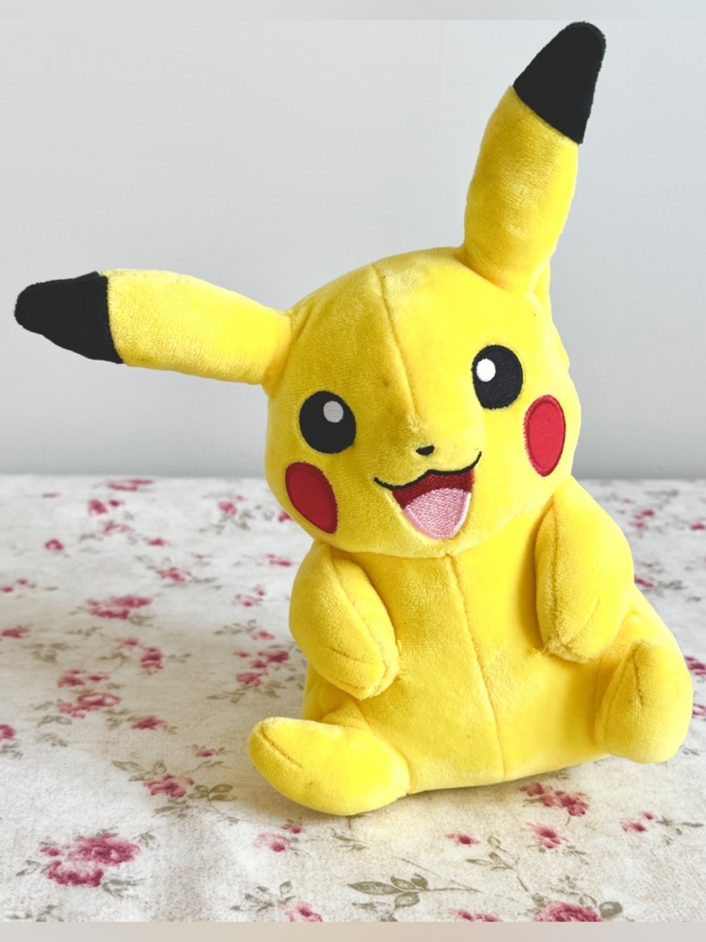 Pokemon 8” Plush Pikachu